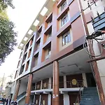 Oyo 11532 Hotel Sr Grand