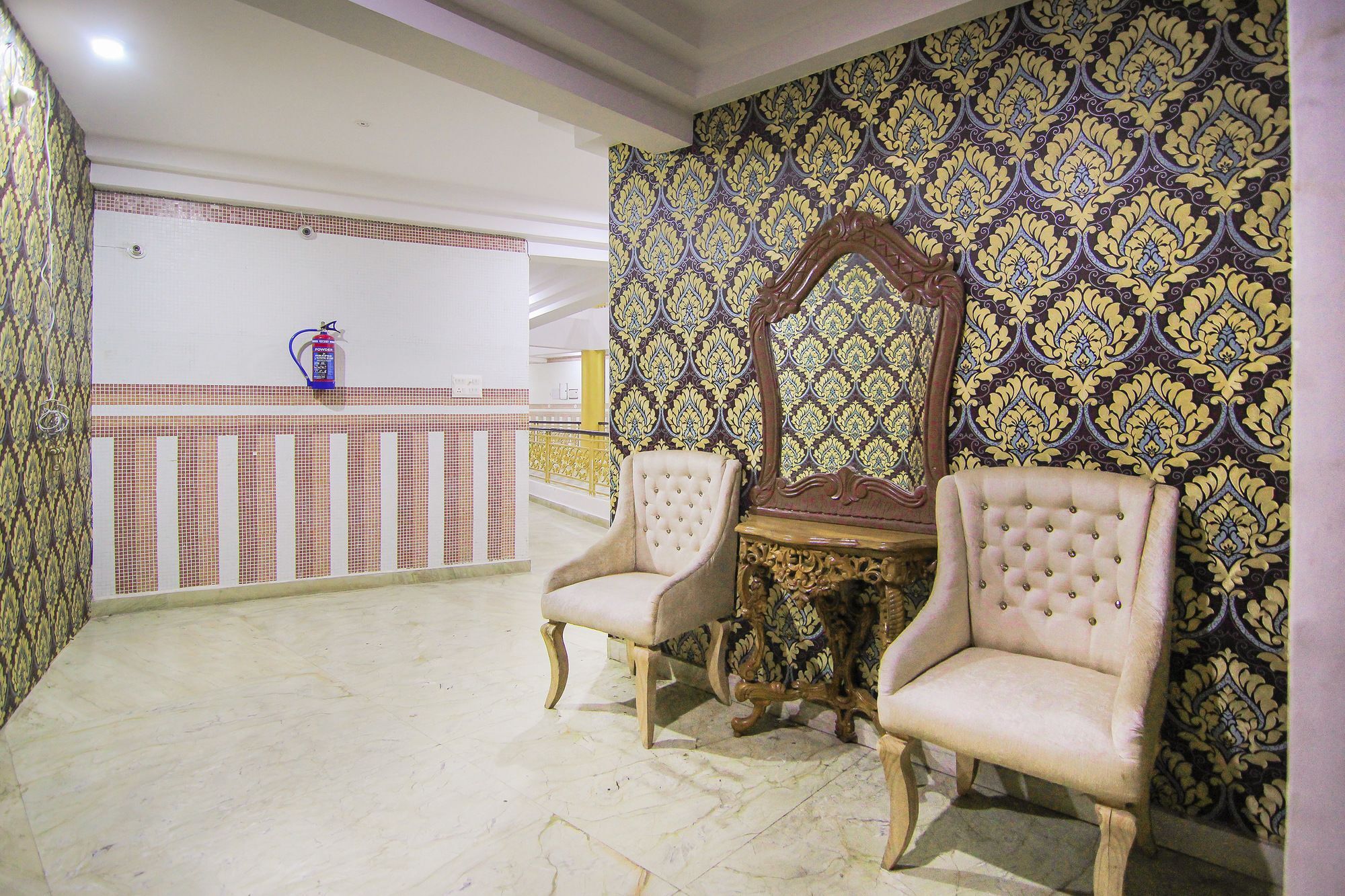 Oyo 11532 Sr Grand